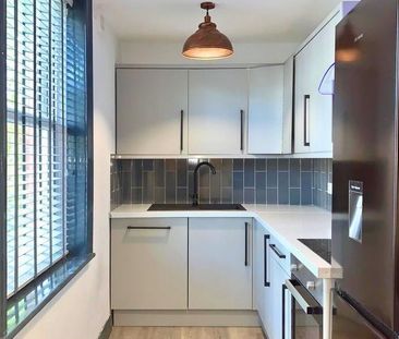 3 bedroom flat share to rent - Photo 2