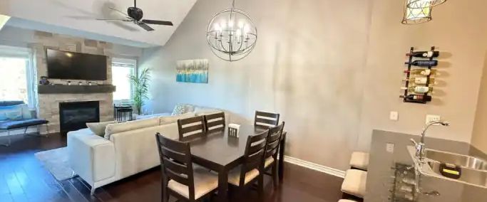 302 - 3 BRANDY LANE DRIVE | 302 - 3 BRANDY LANE DRIVE, Collingwood - Photo 1