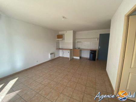 Lézignan-Corbières – Location Appartement – 44.55 m² – 530€ CC / mois - Photo 3