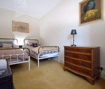 2 bedroom semi-detached house to rent - Photo 4