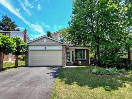 Detached Home For Lease | N8143948 - Photo 2