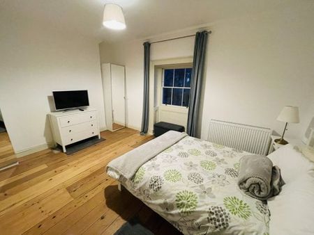 Pembroke Dock, Pembroke Dock, SA72 - Photo 2