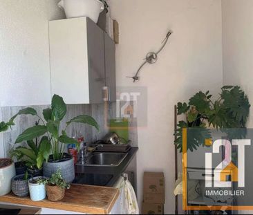 Appartement à louer - Nîmes 1 pièce de 18 m² - Photo 6