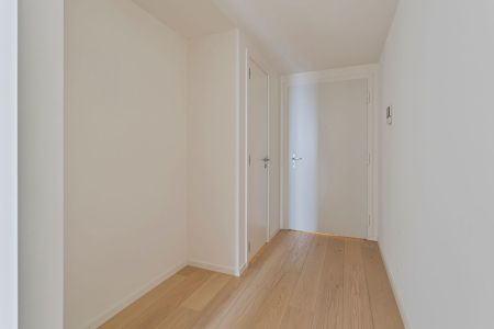 Ruim twee-slaapkamer appartement met panoramisch zicht - Photo 2