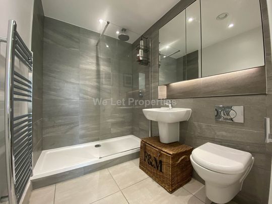 Quarry, Middlewood Locks - Photo 1