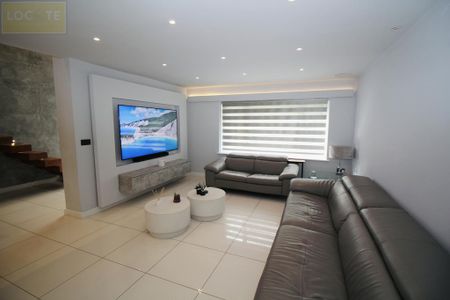 4 bedroom detached house to rent - Photo 5