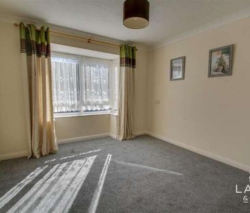 Battisford Drive, Clacton-on-sea, CO16 - Photo 6