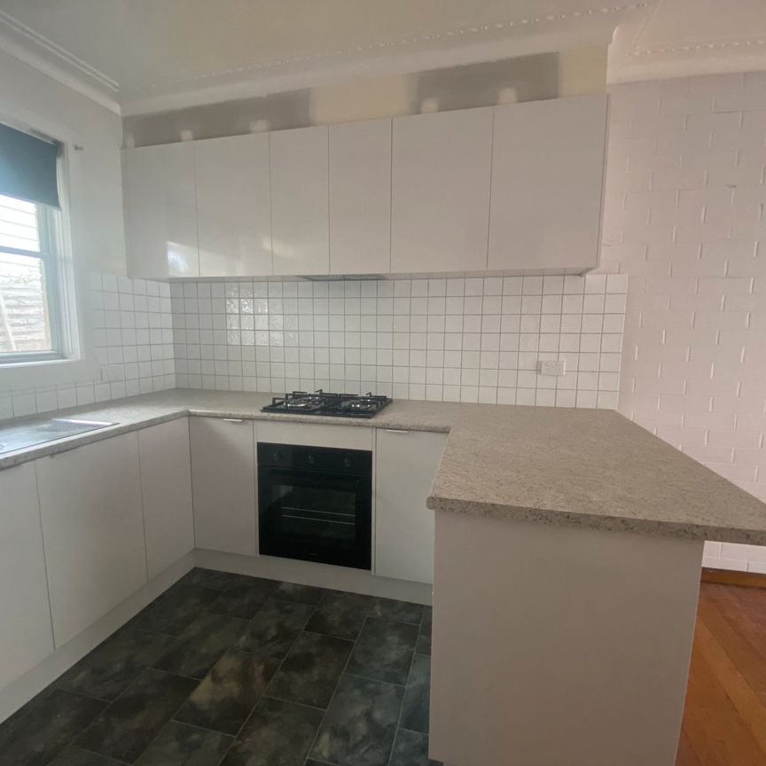 2/37-39 Clarke Street Street, Newtown - Photo 1