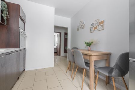 Piękne i wyposażone mieszkanie dwupokojowe na osiedlu Stałym w Jaworznie do wynajęcia | Spacer 3D - Photo 4