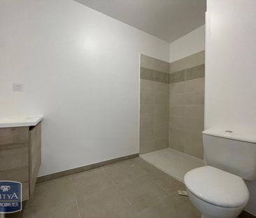 Location Appartement 2 pièces 45m² ARLES 13200 - Photo 4