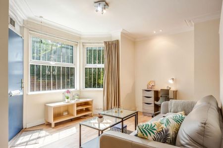 1 bedroom flat to rent - Photo 2