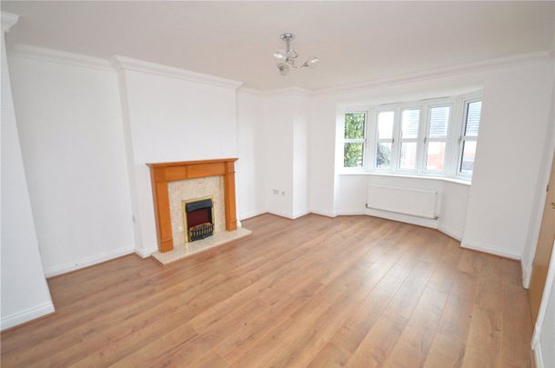 9, Crow Nest Drive, Beeston, Leeds, LS11 8JP - Photo 1