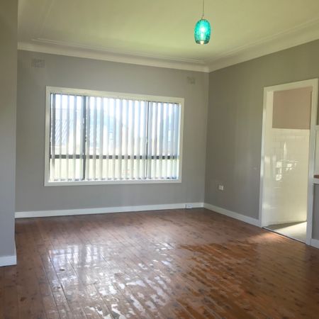 32B Henry Lawson Drive, Peakhurst NSW 2210 - House For Rent | Domain - Photo 4