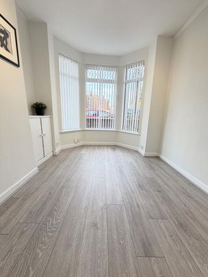 12 Edinburgh Street, Belfast, BT9 7DS - Photo 1