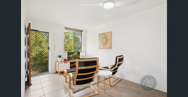 Modern Ground Floor Unit in Prime Location - Photo 1