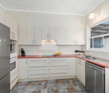 Your New Family Home - Photo 5