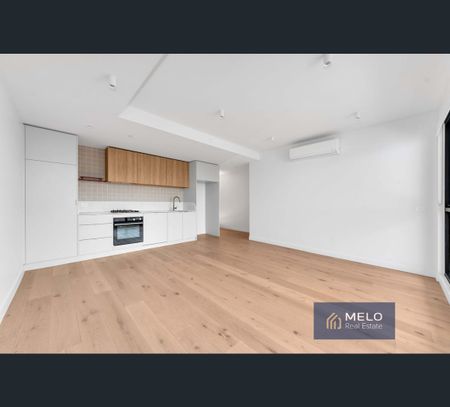 111/4 Poulter Avenue, Greensborough, Vic 3088 - Photo 3
