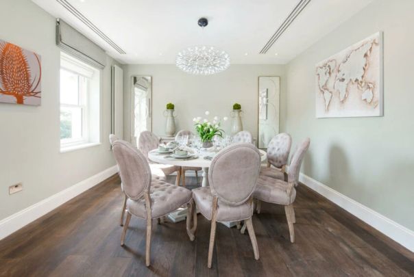 4 Bedroom Apartment - Photo 1