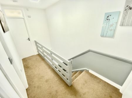 Highfield Road, Kettering - Photo 3