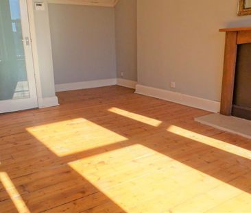 1 Bed Flat - Photo 1