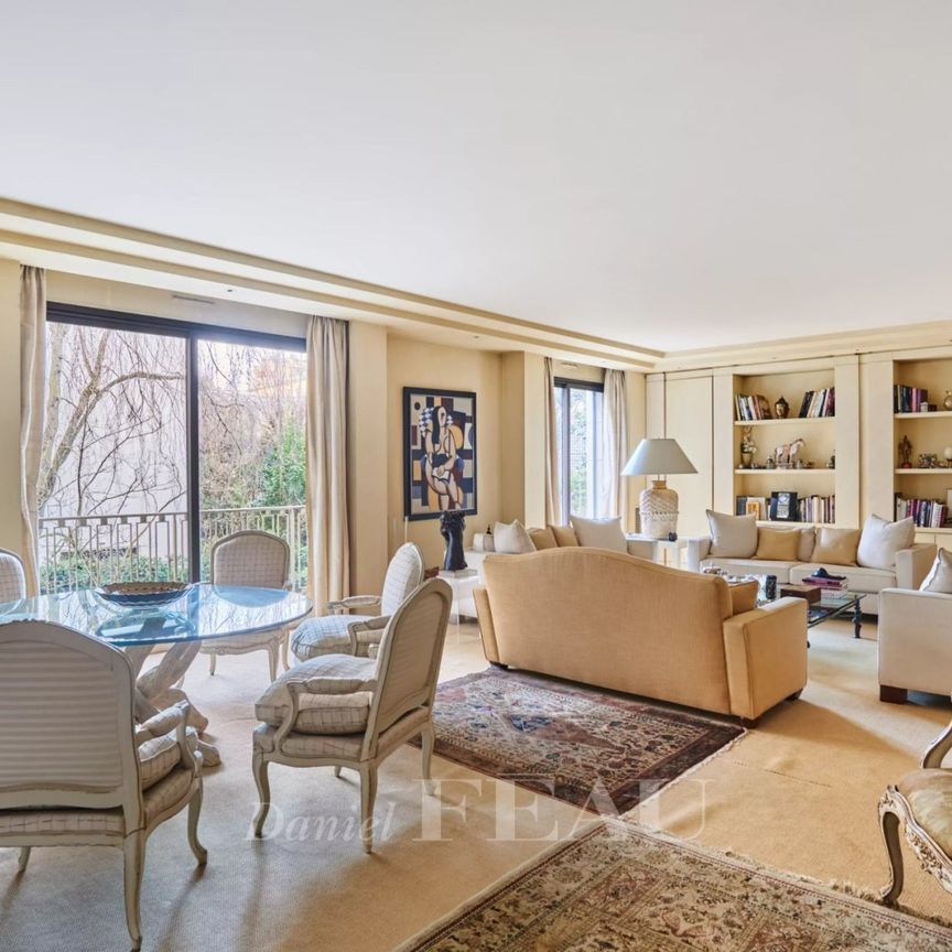 Tout savoir sur cet appartement dans le quartier Porte Dauphine, à Paris 16ème - Photo 1