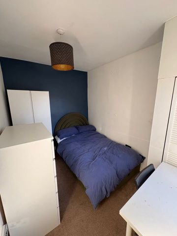 Room in a Shared House, Maiden Road, E15 - Photo 2