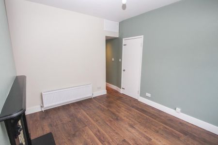 1 bedroom ground floor flat to rent - Photo 5