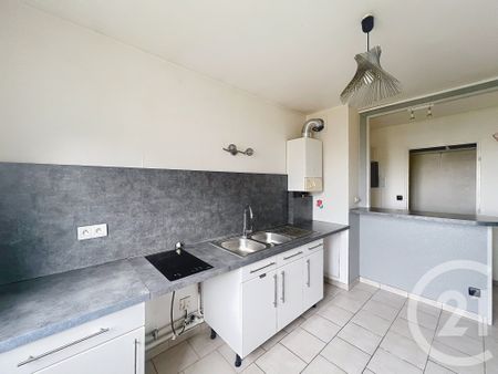 Location Appartement 3 pièces 74m² TROYES 10000 - Photo 2