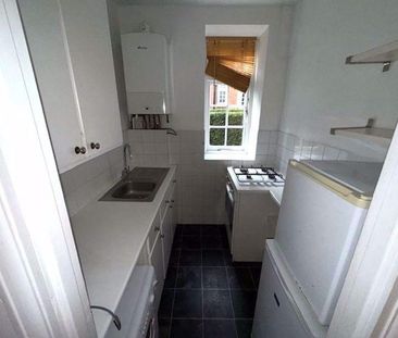 Studio to rent - Photo 6