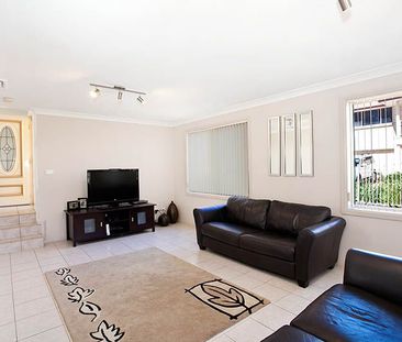 Townhouse In Shellharbour Village - Photo 4