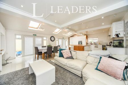 1 bedroom house to rent - Photo 2