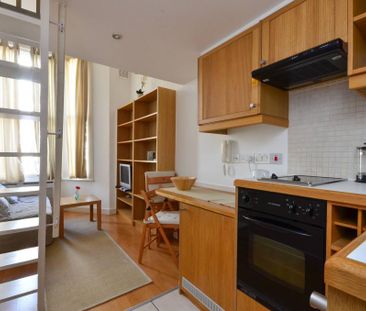 BILLS INCLUDED - Modern Duplex Studio in Wes Kensington, London W14 - Photo 2