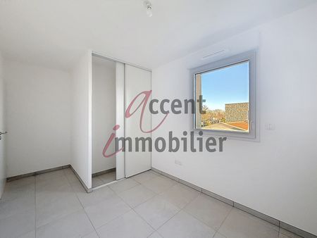 Maison St Etienne Du Gres 4 pièce(s), - Photo 2