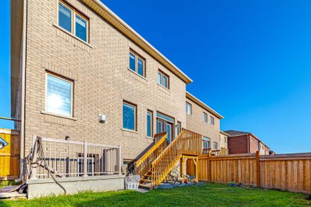 For Lease - 105 Mckean Drive, Whitchurch-Stouffville, Ontario - Photo 3