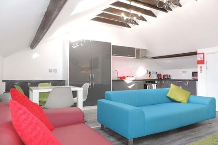 1 bedroom in a house share to rent - Photo 3