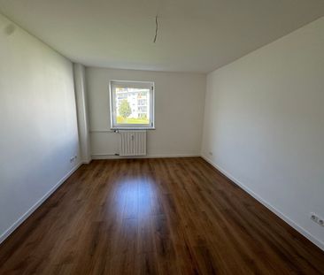 Schöne 3-ZKB Wohnung mit Balkon in Herrenbach ab 16.10.2024 zu vermieten - Photo 1