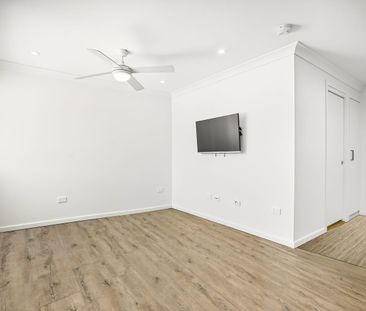 Modern 1-Bedroom Granny Flat with Carport - Photo 5