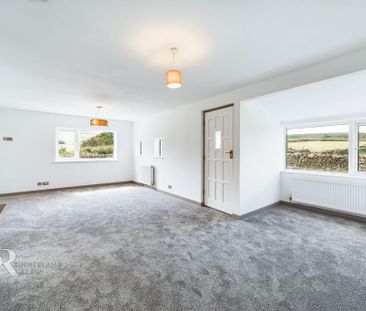 3 bedroom detached bungalow to rent - Photo 4