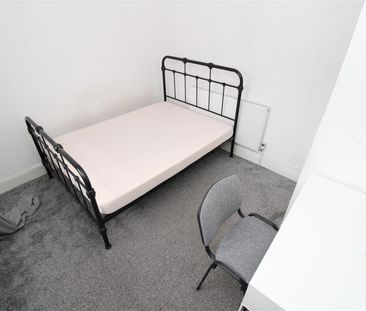 Room For Rent John Street, Pontypridd - Photo 1