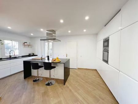 3 room luxury Villa for rent in Benalmádena, Spain - Photo 4