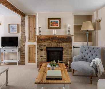 3 bedroom terraced house to rent - Photo 2