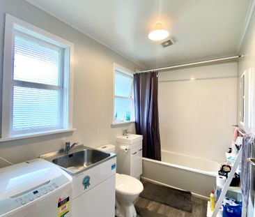 Great 2 bedroom unit - Photo 6