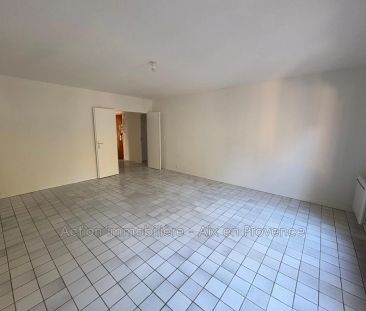 Location appartement rénové, Aix-en-Provence - Photo 2