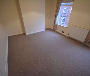 Heardman Avenue, Springfield, Wigan, WN6 - Photo 1