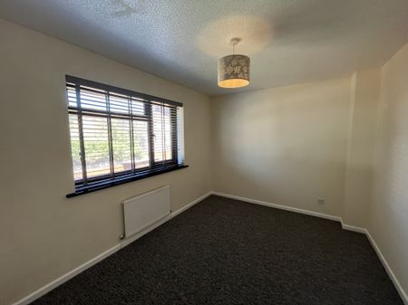 Thatcham Court, Yeovil - Photo 5