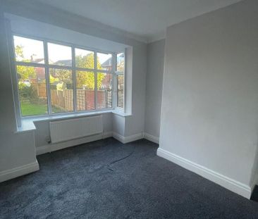 2 bedroom semi-detached house to rent - Photo 4