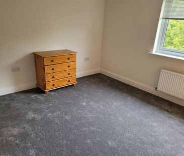 2 bedroom property to rent - Photo 3