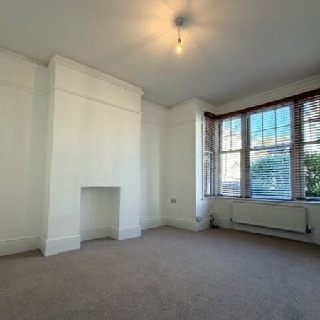 Eriswell Road, Worthing, BN11 2 bedroom flat to rent - Photo 1