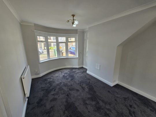 3 bed semi detached - Photo 1