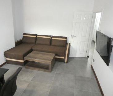 4 bedroom terraced house to rent - Photo 1